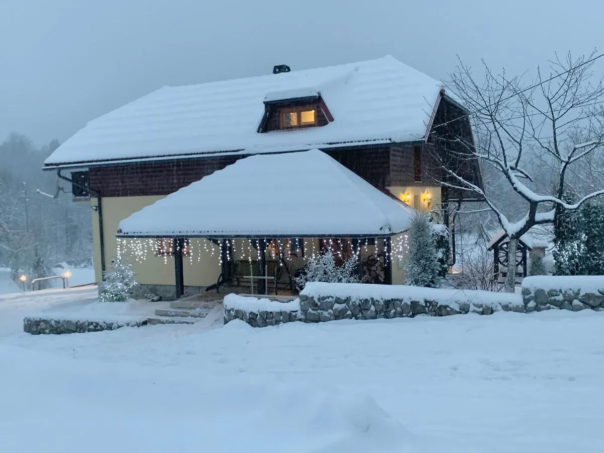 Gorski Kotar , Kuca Za Odmor Kratohvil Lukovdol Croatia