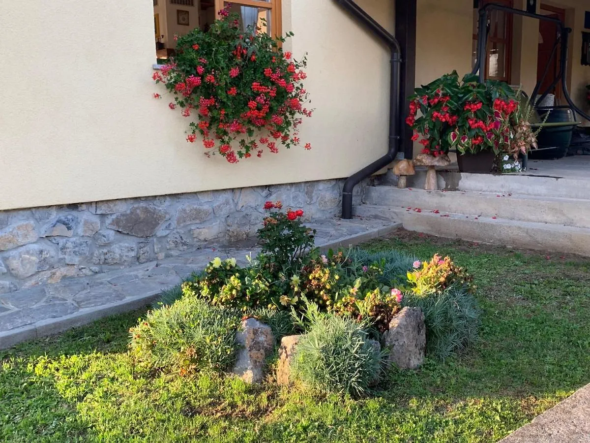 Gorski Kotar , Kuca Za Odmor Kratohvil Lukovdol
