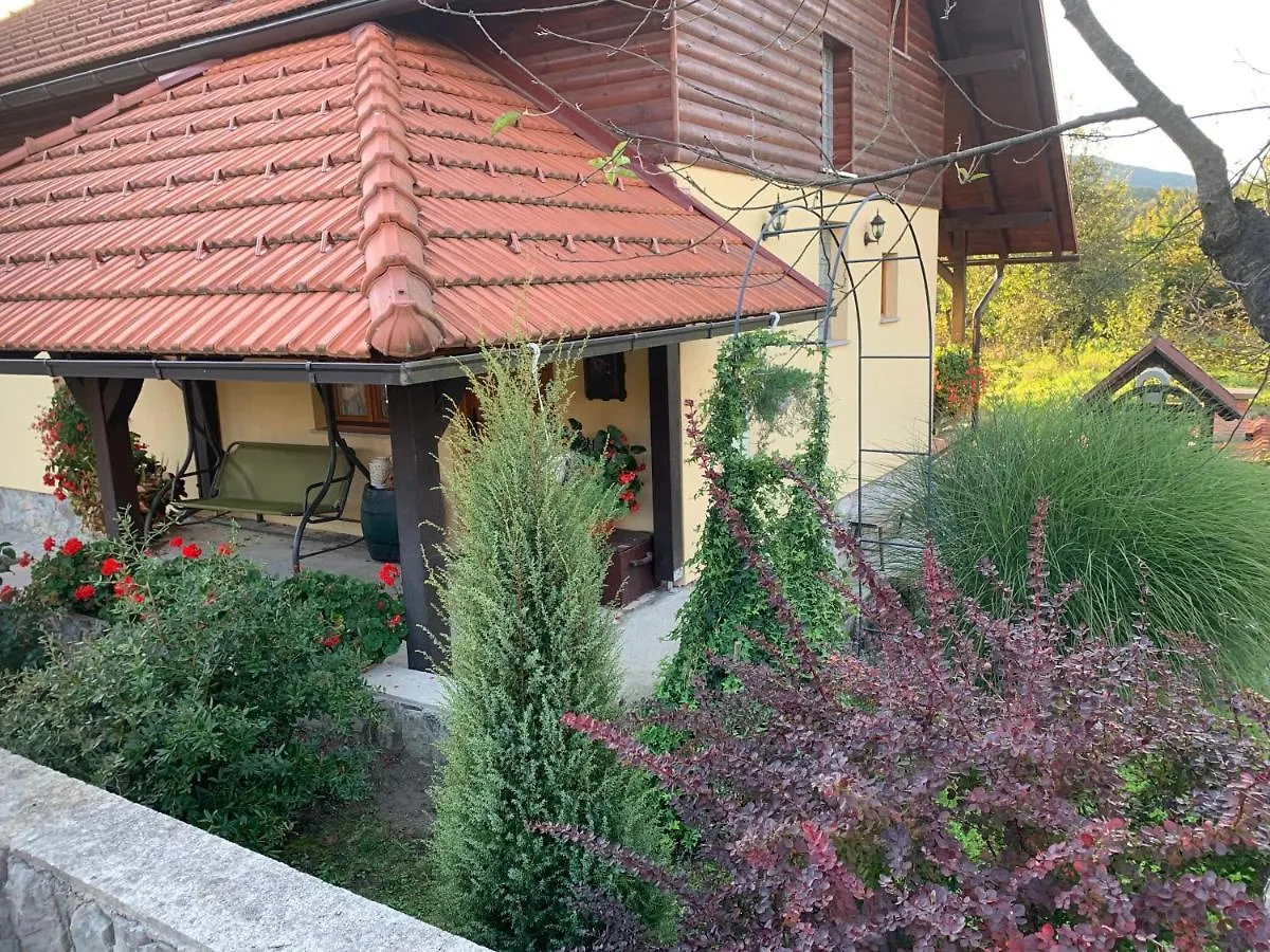 Gorski Kotar , Kuca Za Odmor Kratohvil Lukovdol Croatia