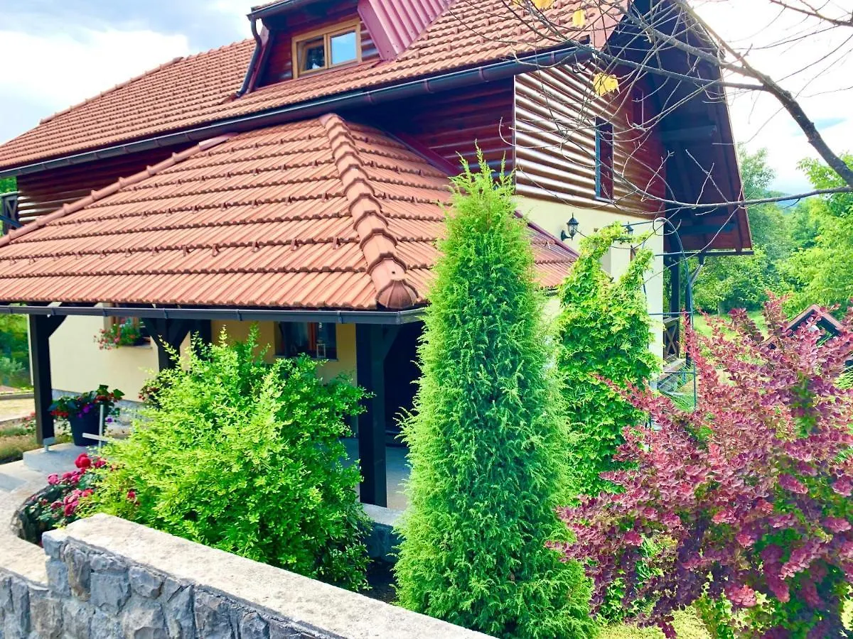 Gorski Kotar , Kuca Za Odmor Kratohvil Lukovdol Croatia